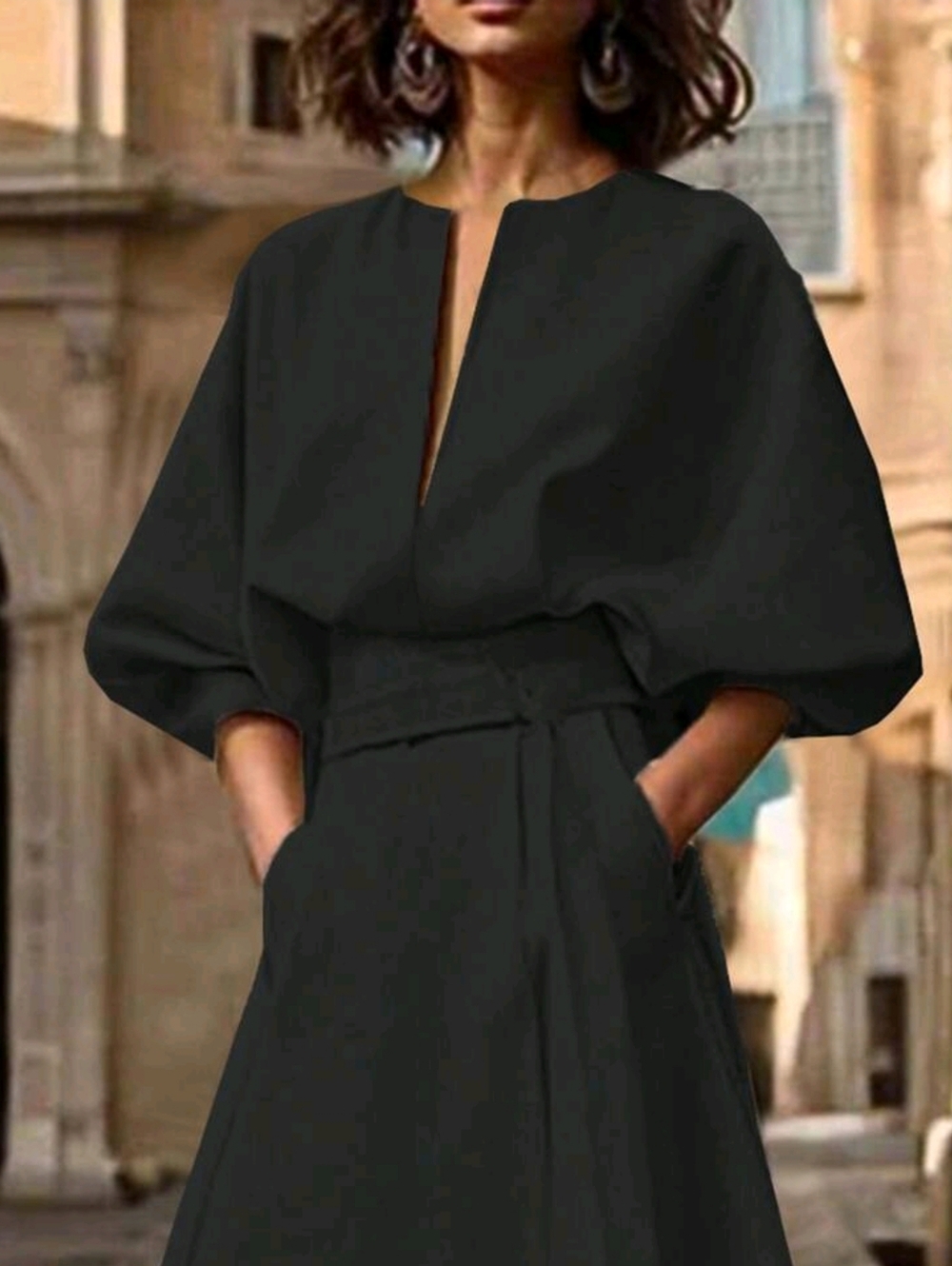 Elegant Black Balloon-Sleeve Maxi Dress - Picture 5 of 8